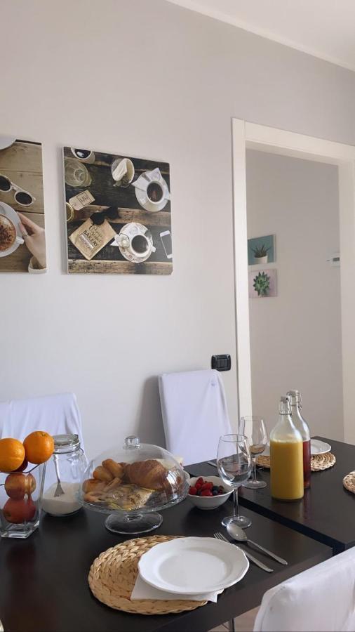 Corte 22 B&B E Appartamenti Borgomanero Eksteriør bilde